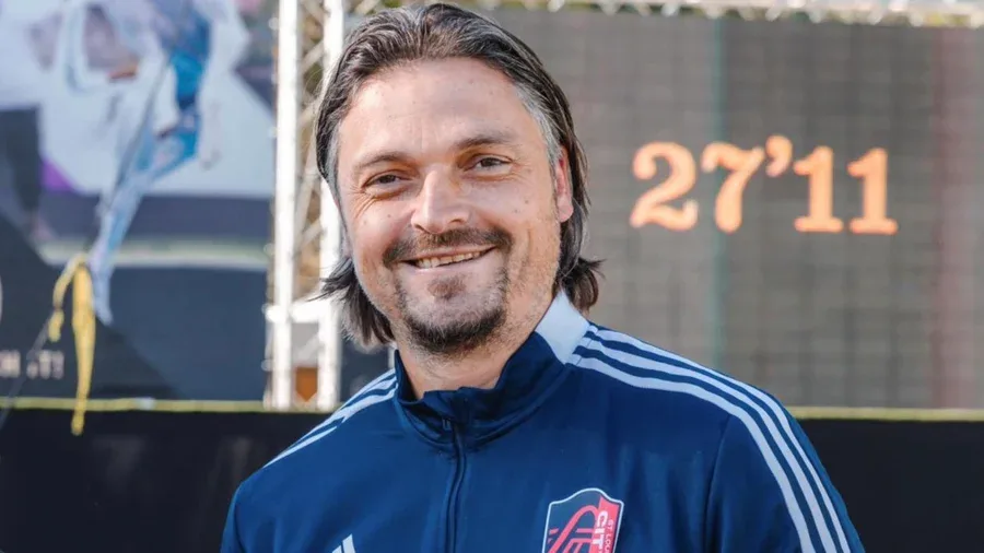 Lutz-Pfannenstiel-played-football in 6 continents